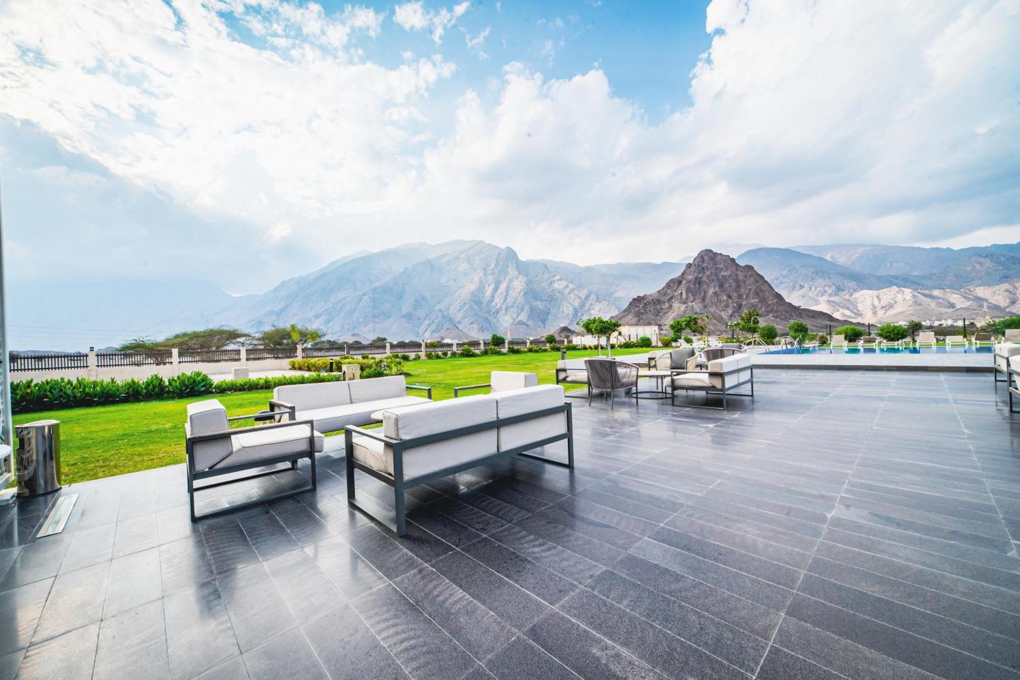 Отель استراحة الفيحاء Al Feyhaa Resthouse Samail Экстерьер фото